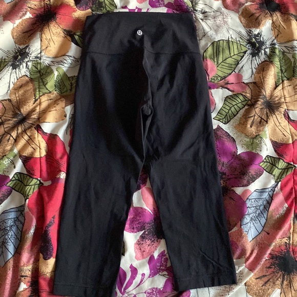 Lululemon Wunder Under Crop High-Rise *Curve 17" - Picture 5 of 8